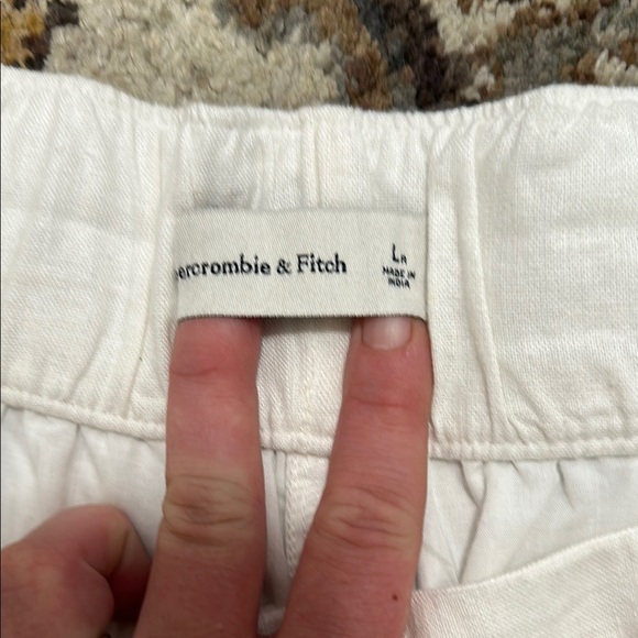 Abercrombie & Fitch Linen Blend High-Waisted Shorts Large - Picture 3 of 5